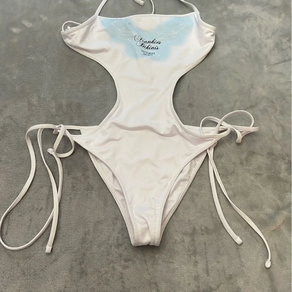 New! FRANKIES BIKINIS Victoria's Secret Icon One Piece monokini 4489